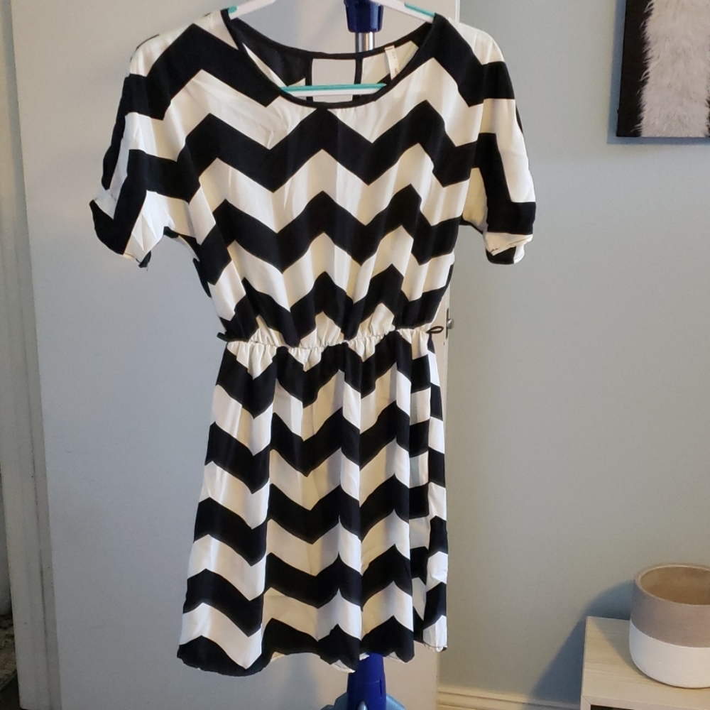 Black/white Chevron Dress